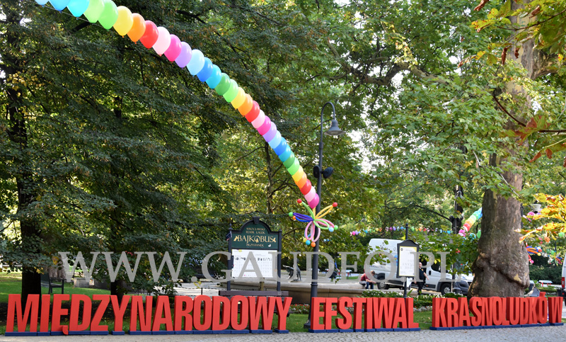 Dekoracje balonowe na Międzynarodowy Festiwal Krasnoludków