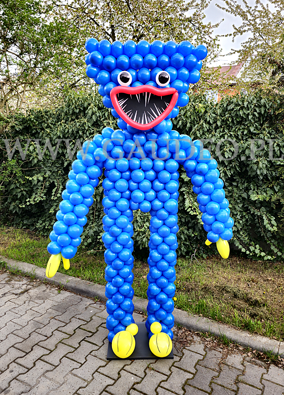 Huggy Wuggy ułożony z balonów