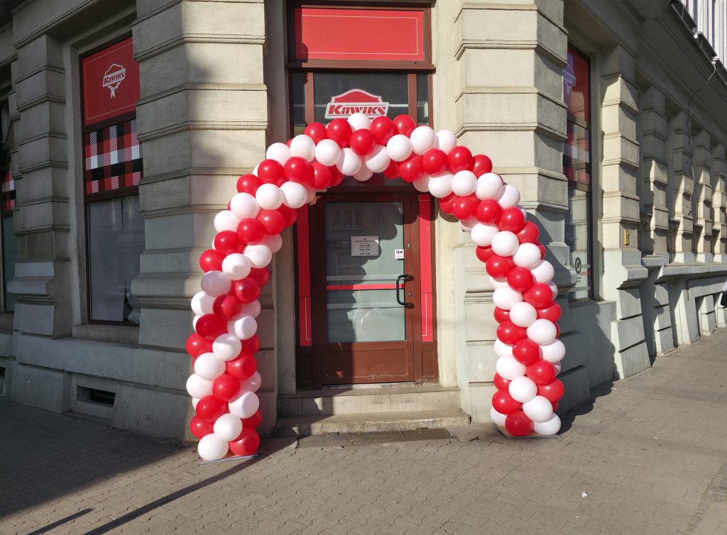 Brama balonowa na Chrobrego we Wrocławiu