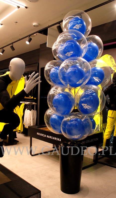 Balony z helem na otwarcie salonu 4F w Kielcach