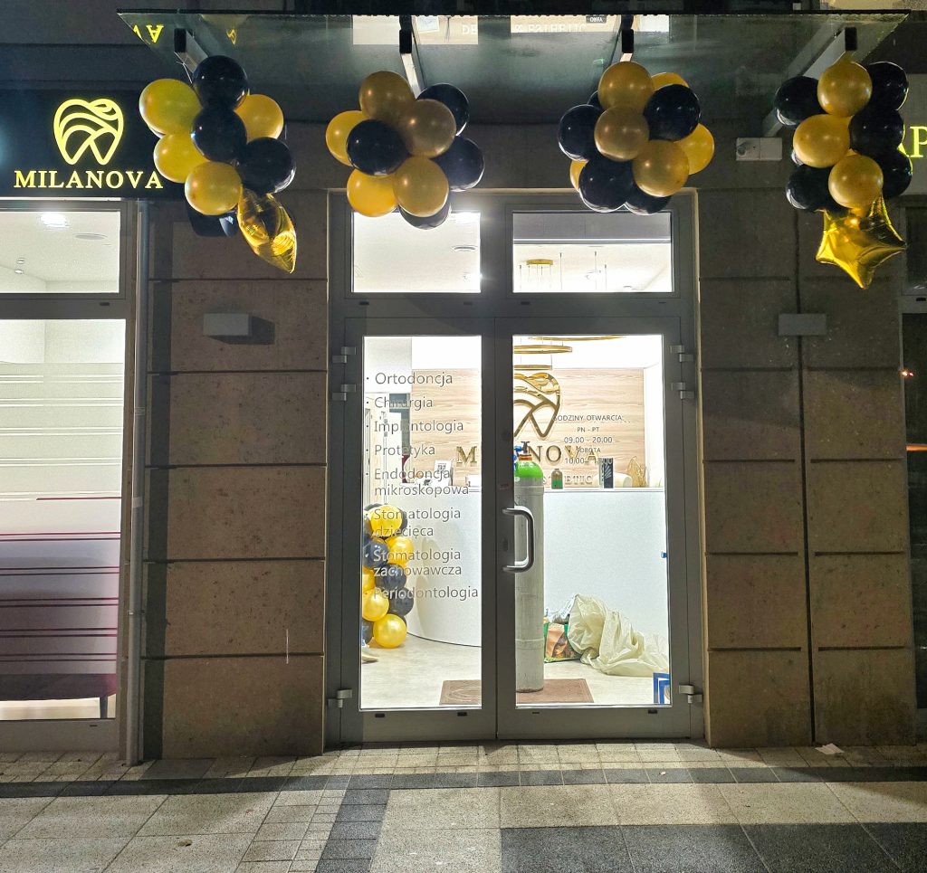 Dekoracje z balonów na 1 urodziny Kliniki Dentystycznej Milanova
