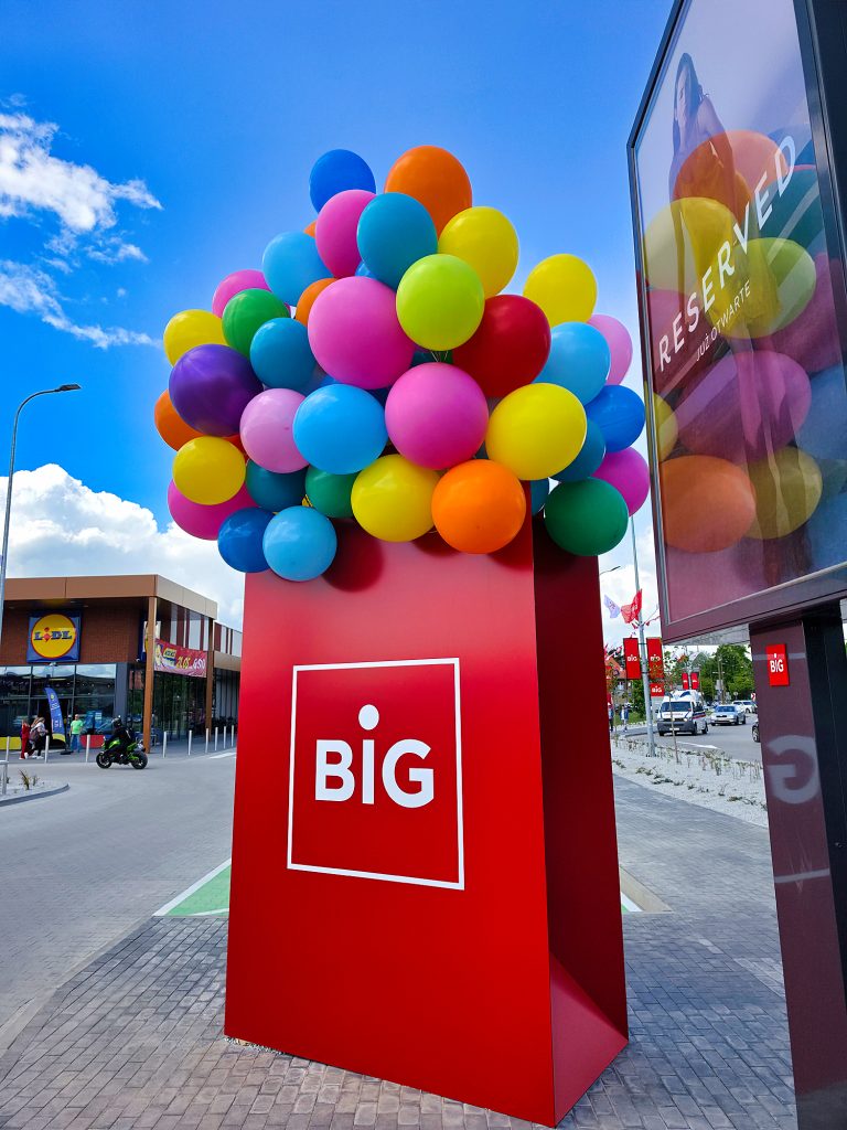 Balony helowe jako dekoracja na otwarcie Galerii BIG w Dzierżoniowie