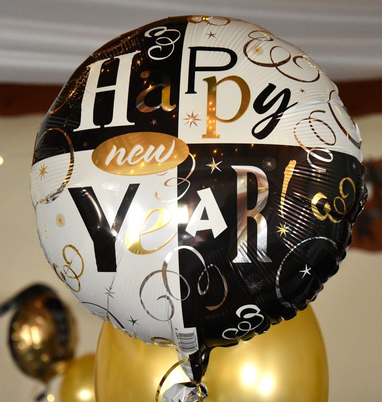 Balon foliowy z helem na Sylwestra.