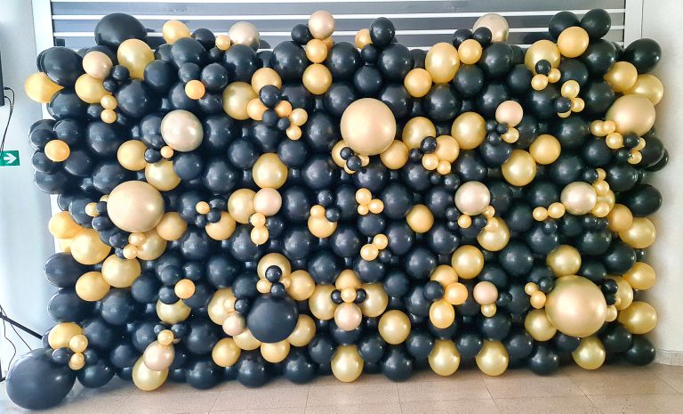 Organiczna ścianka z balonó