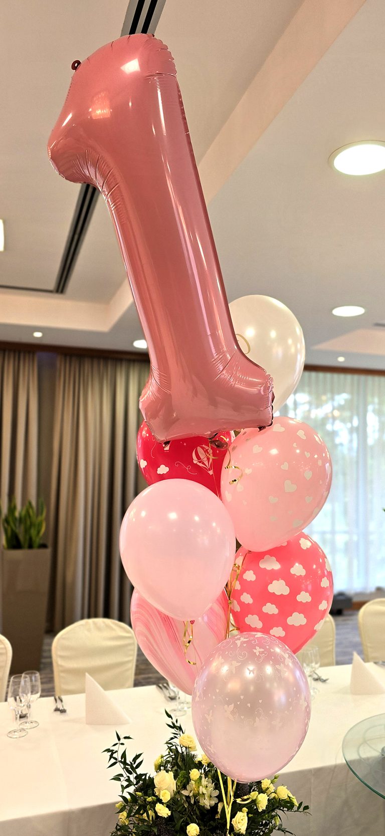 Balony z helem na 1 urodziny.