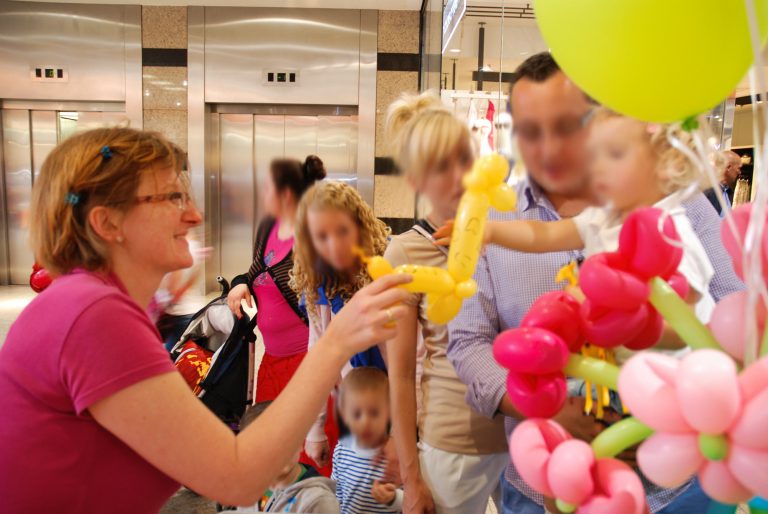Kręcenie balonów w Galerii Dominikańskiej we Wrocławiu