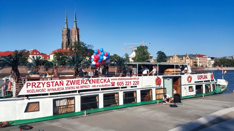 Balony z helem z dostawą na statek