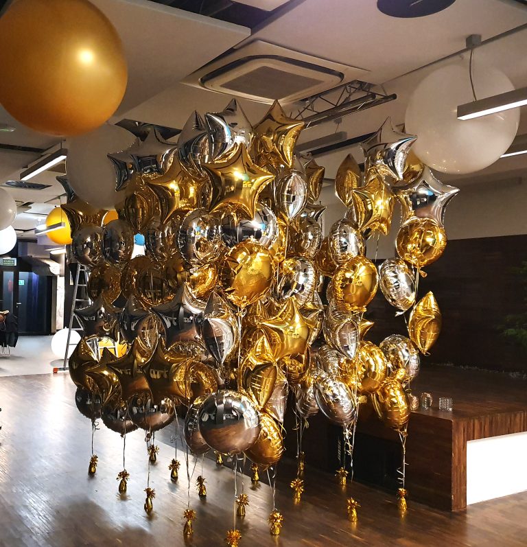 Balony foliowe z helem na Sylwestra.