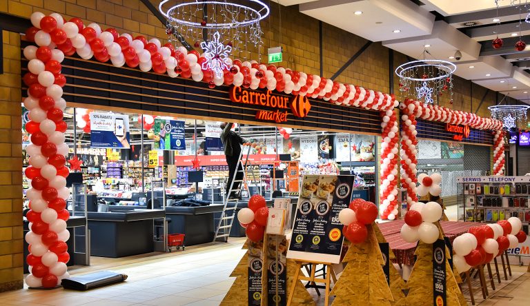Bramy z balonów na otwarcie hipermarketu Carrefour