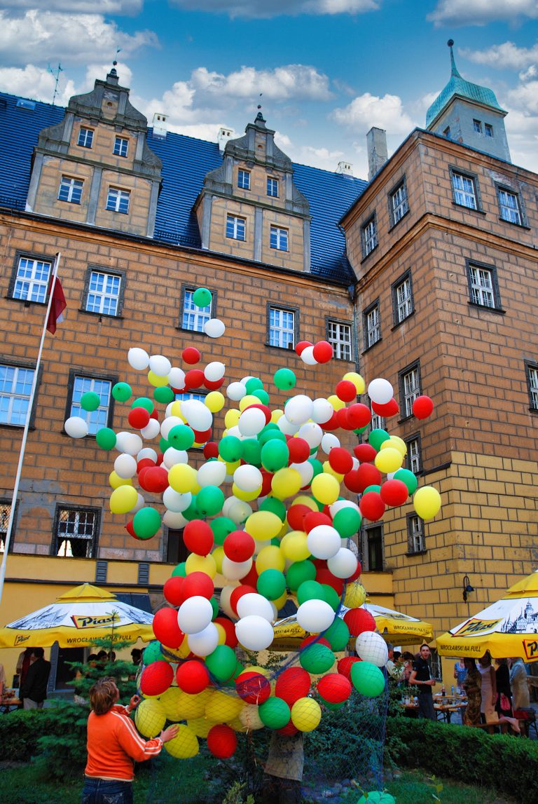 Puszczanie balonów helowych Oleśnica