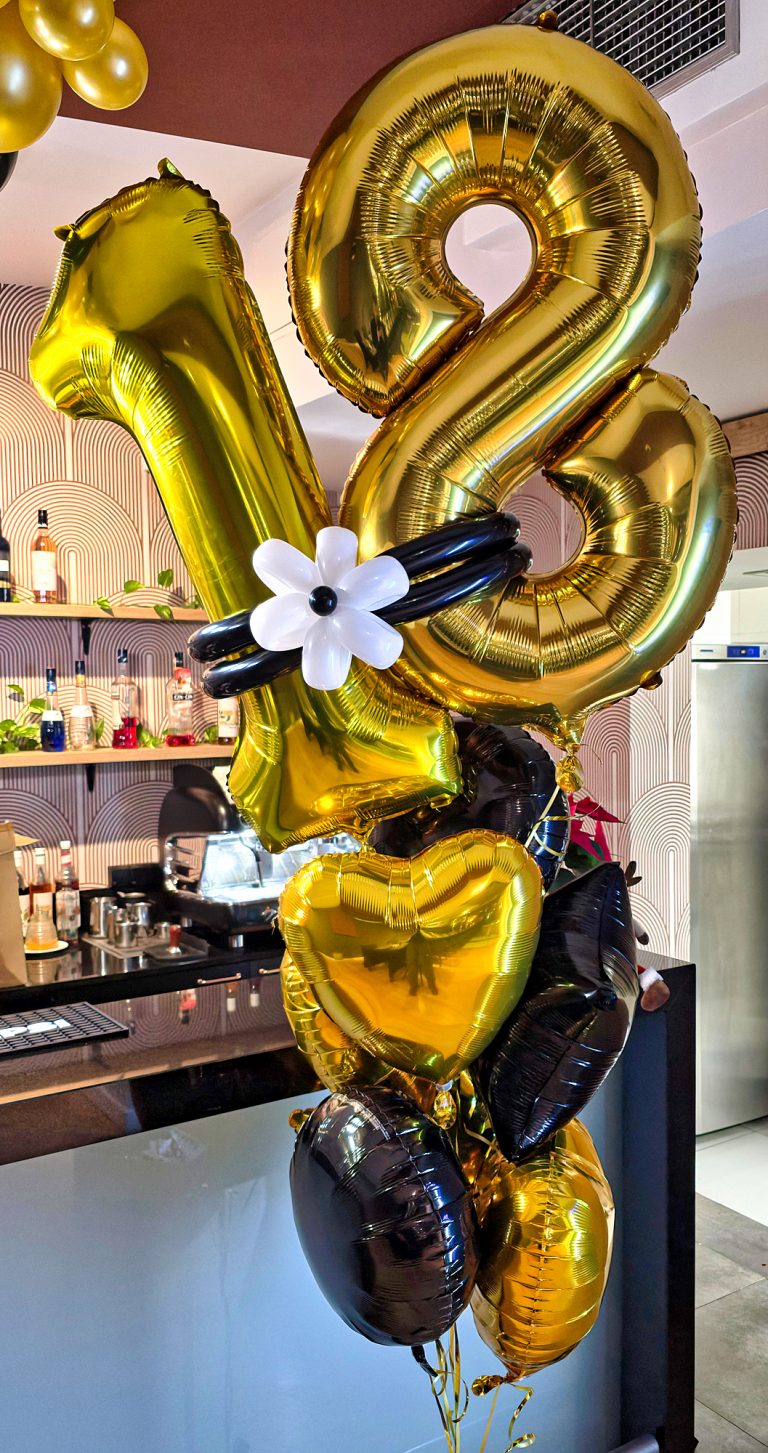 Bukiet z balonów helowych na osiemnastkę
