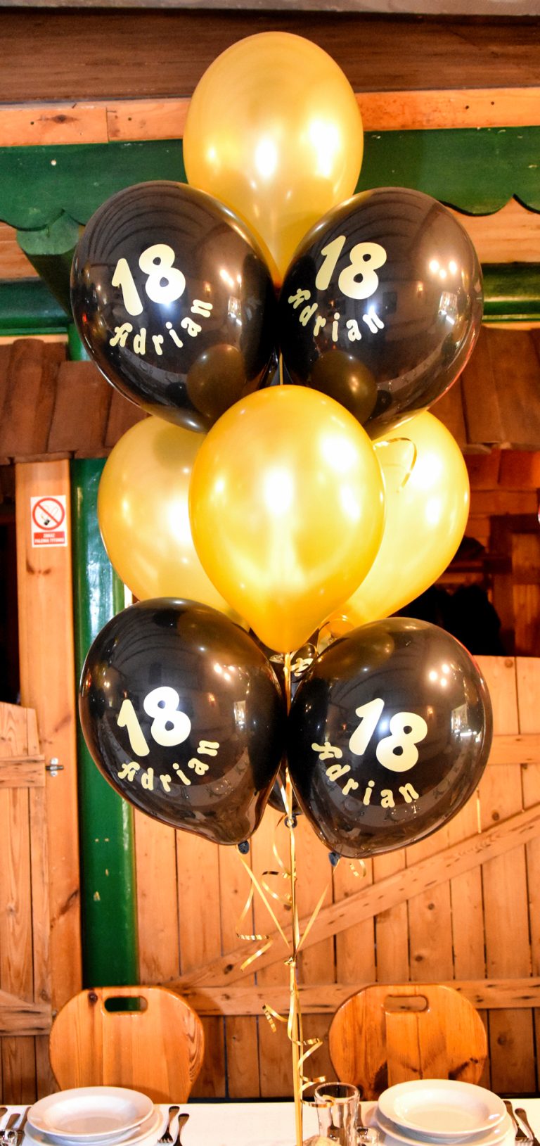 Bukiet z balonów helowych na osiemnastkę