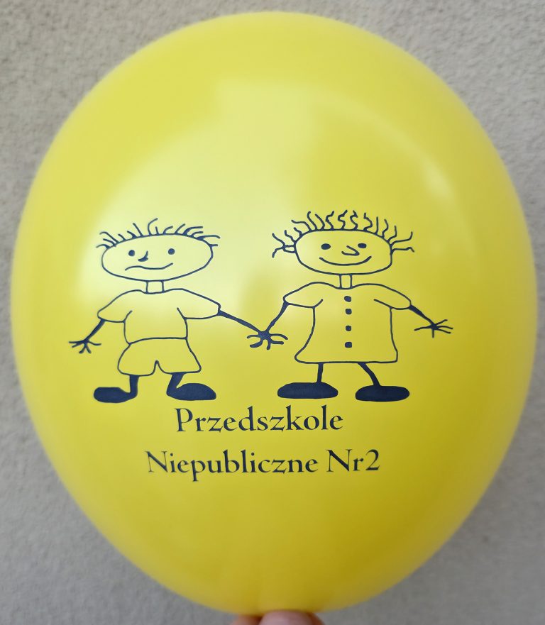 Żółty balon z czarnym nadrukiem