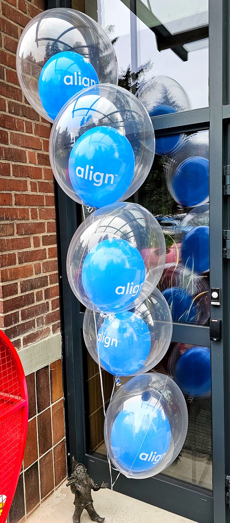 Balony w balonie na otwarcie nowych biur