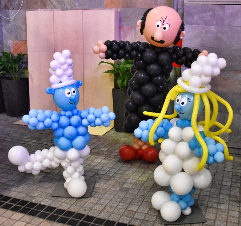 Wykonane z balonów Smerfy i Gargamel