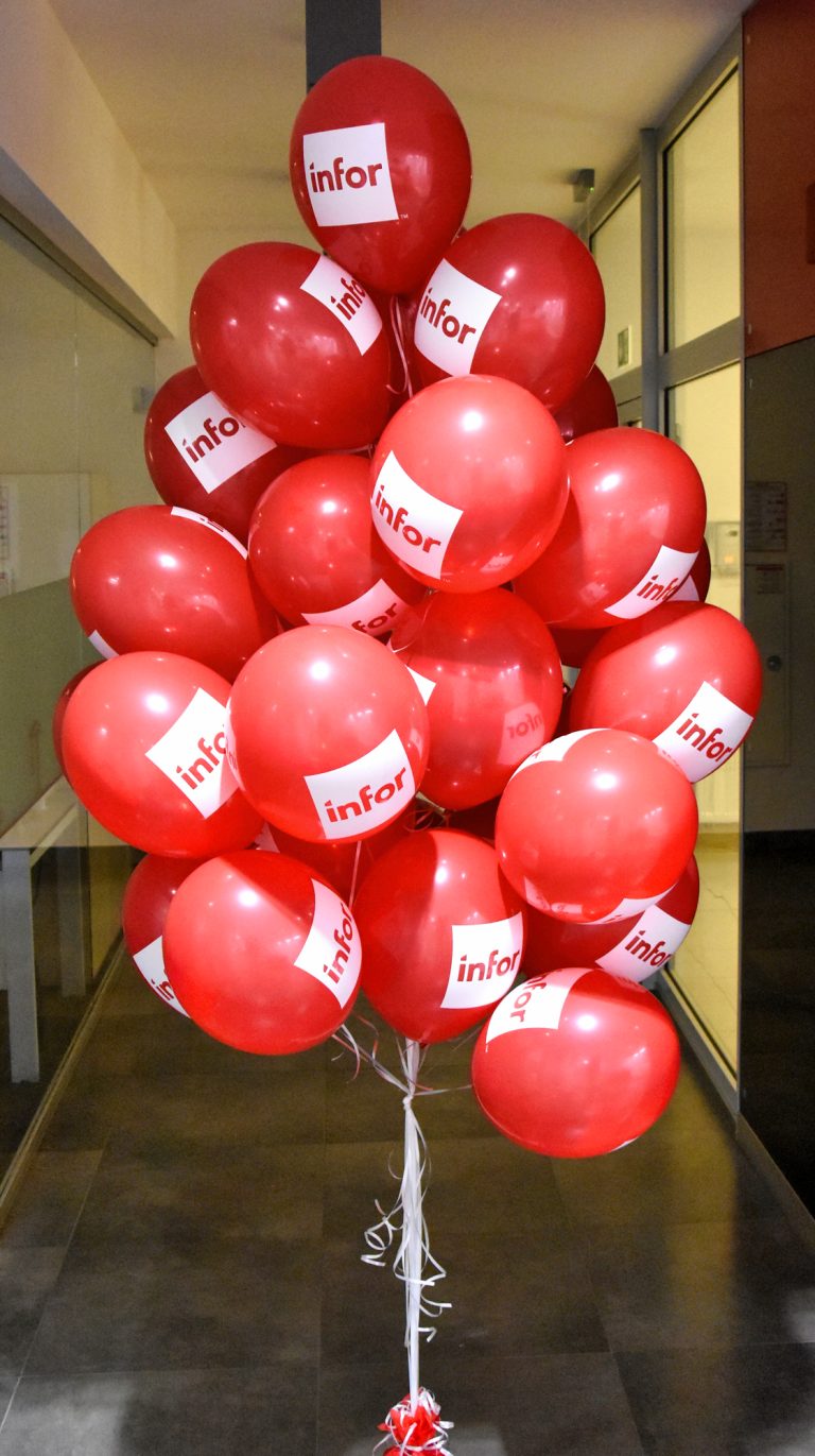 Bukiet z balonów helowych na otwarcie nowego biura