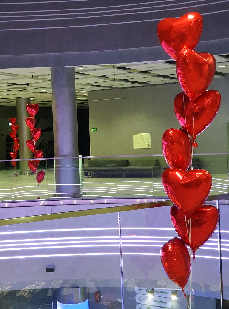 Dekoracje balonowe w Galerii Sky Tower na walentynki