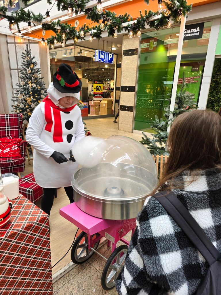Bałwanek kręci Watę Cukrową