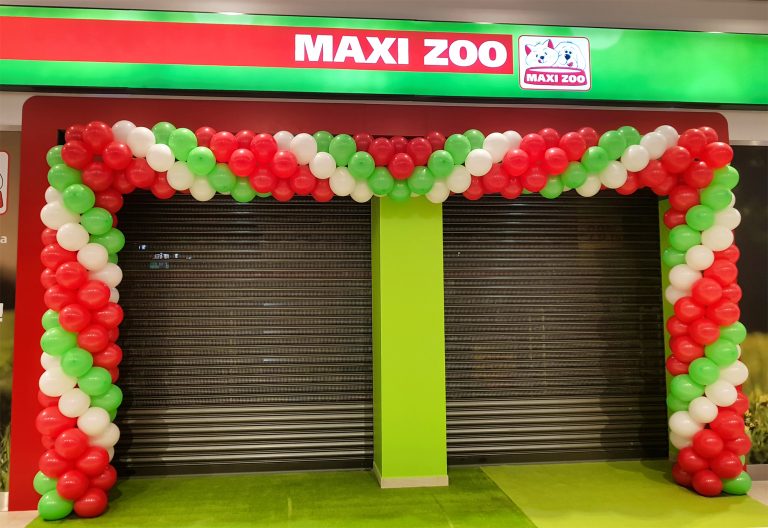 Brama z balonów na otwarcie Maxi Zoo