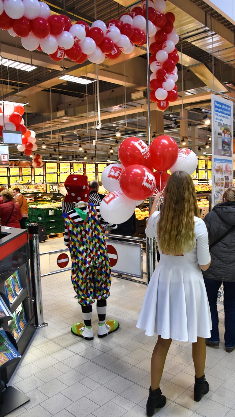 Balony z nadrukiem na otwarcie sklepu Kaufland