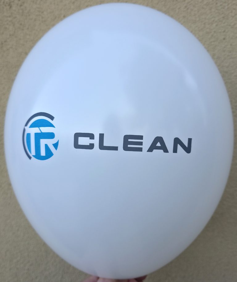 Biały balon z dwukolorowym nadrukiem