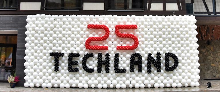 Ściana balonowa na 25 urodziny firmy