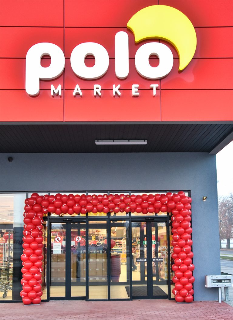 Brama z balonów na otwarcie Polo Marketu