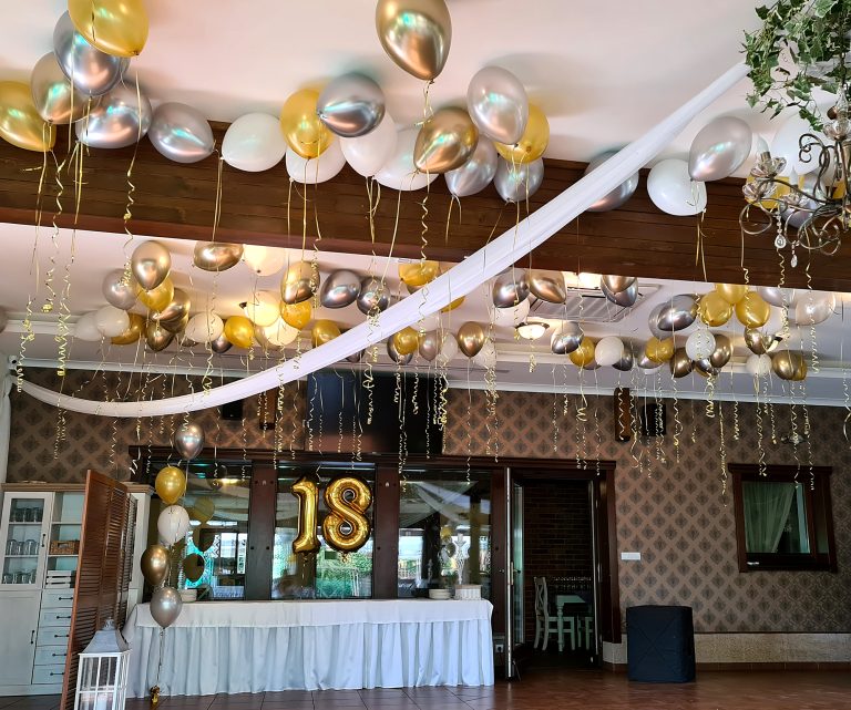 Balony z helem na 18 urodziny.