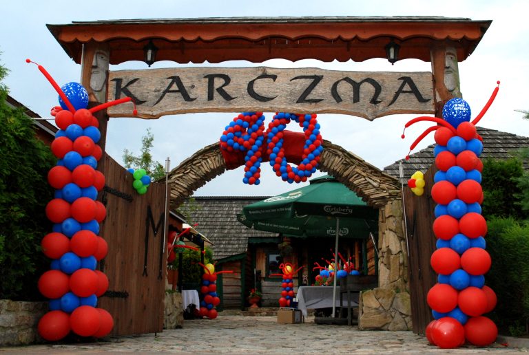 Dekoracja balonowa karczmy na 40 urodziny