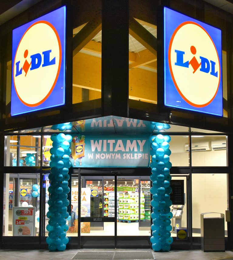 Kolumny z balonów na otwarcie sklepu Lidl
