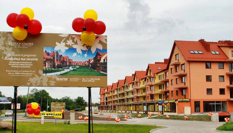 Balonowe kule na dniach otwartych osiedla