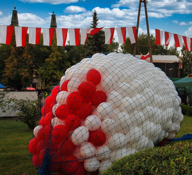 Radzymin, 1000 balonów z helem czeka na wypuszczenie