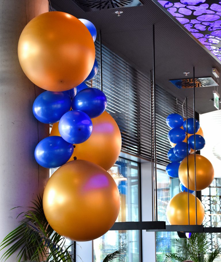 Stroiki z balonów na otwarcie restauracji