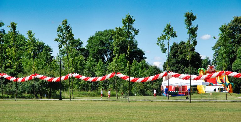 Girlandy balonowe na pikniku firmowym