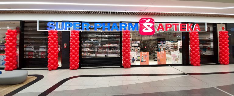 Kolumny z balonów na otwarcie Super Pharm