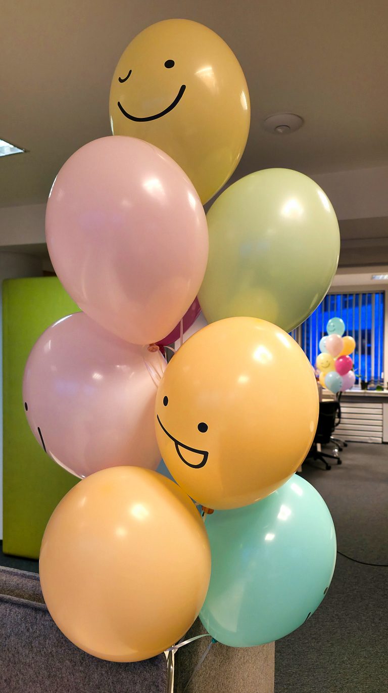 Balony z helem z dostawą do biur