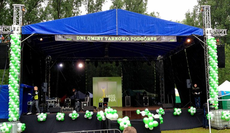 Dekoracje balonowe sceny w Tarnowie Podgórnym