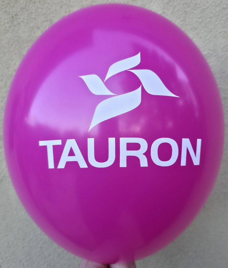 Balon z nadrukiem na otwarcie placówki partnerskiej firmy Tauron