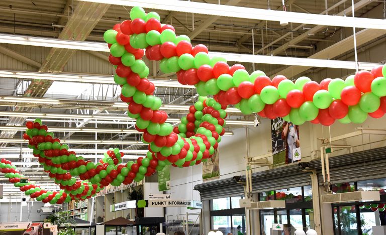 Girlandy z balonów na urodziny Leroy Merlin w Świdnicy