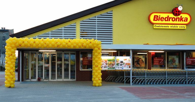 Brama z balonów na otwarcie sklepu Biedronka