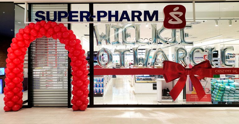 Dekoracja z balonów na otwarcie Super Pharm