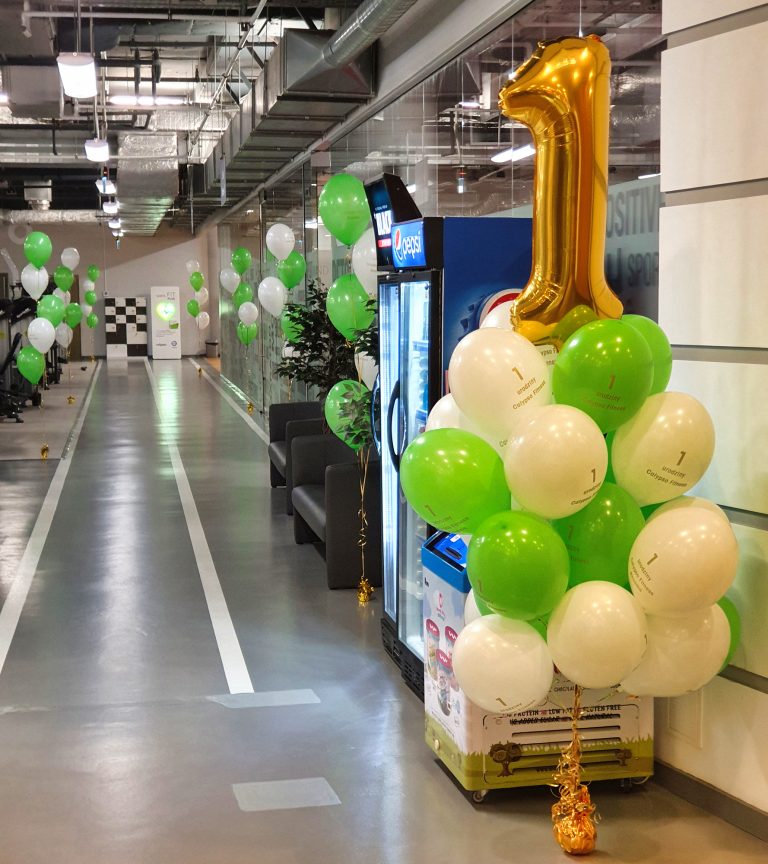 Balony z helem na 1 urodziny siłowni