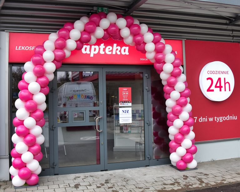 Brama z balonów na otwarcie apteki