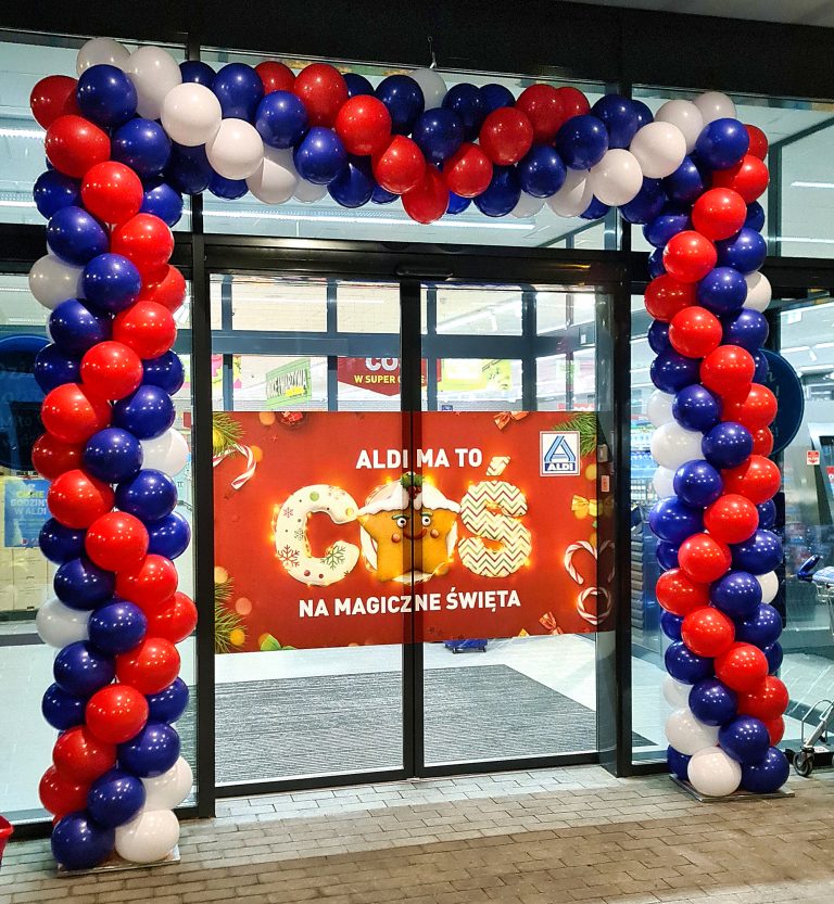 Brama z balonów na otwarcie marketu Aldi
