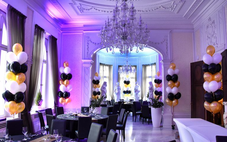 Balony z helem w Hotelu Platinum Palace na imprezę firmową
