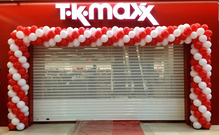 Brama z balonów na otwarcie sklepu TKMaxx