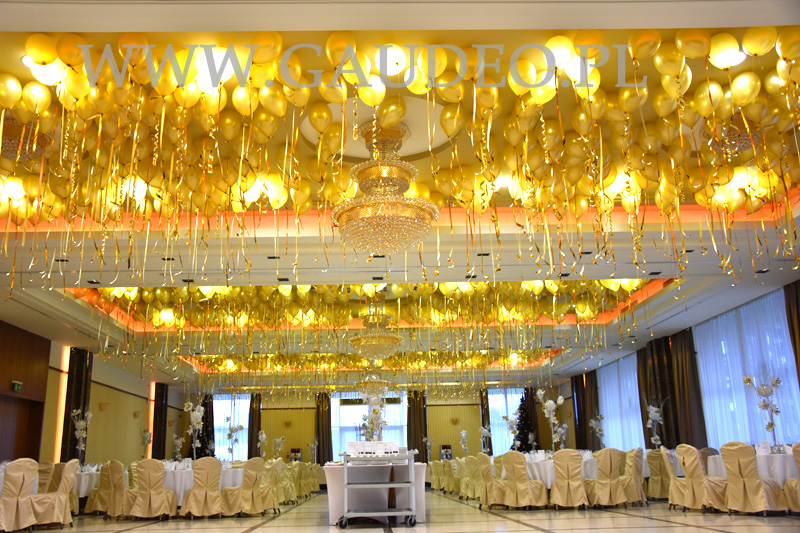 Balony z helem na bal Sylwestrowy w Hotelu Haston