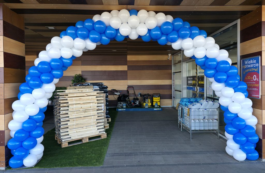 Bramy z balonów dla Castorama na Granicznej we Wrocławiu